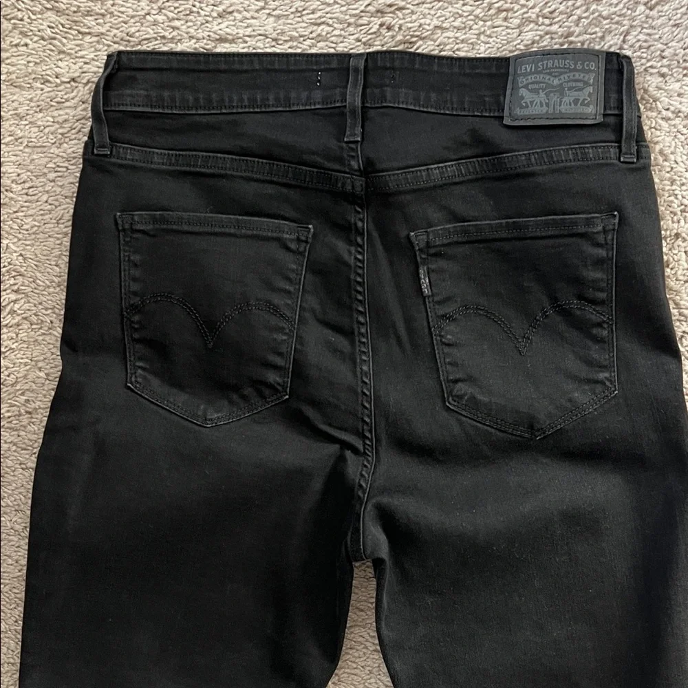 Levi’s Black High Rise Skinny Jeans - Picture 10 of 14